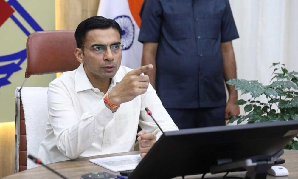 मैनुअल स्कैवेंजर्स, सफाई कर्मी और उनके आश्रितों को सरकारी योजना का लाभ देने के लिए लगेंगे शिविर